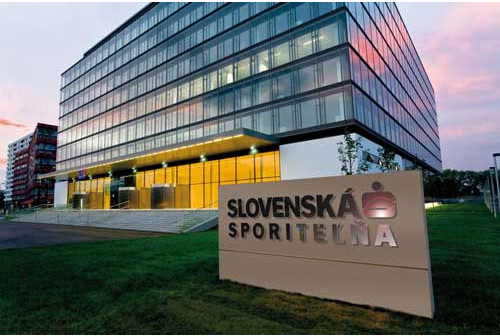 Slovenská spořitelna: klienti nás zastihnou ve dne i v noci