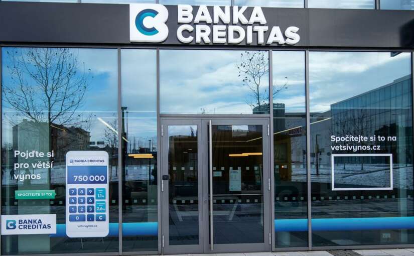 Služba videobankéř pro klienty banky Creditas