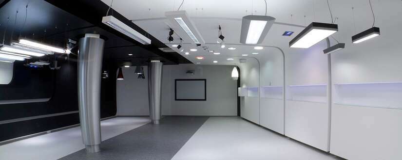 Stabilní a bezpečná podniková síť s datovým centrem pomáhá prosperitě společnosti OMS